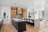 105 Centre St - Photo 6