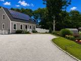 92 Rainbow Ave - Photo 2