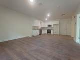 10 Franklin Ave - Photo 2
