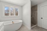 376 Elmwood Avenue - Photo 16