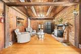 1080 Locust - Photo 10