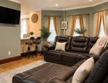 19 Hazelton St - Photo 4