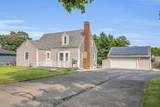 42 Hargreaves Ave - Photo 1