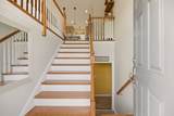 341 Courtney St - Photo 2