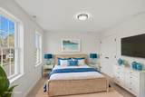 38 Colonial - Photo 20