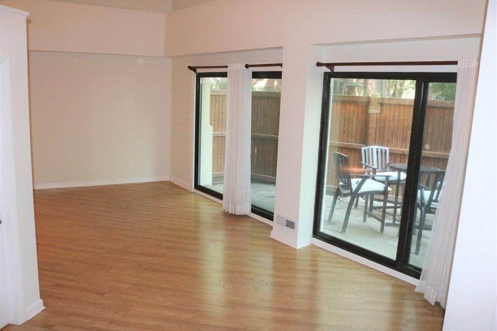 120 Beaconsfield - Photo 1