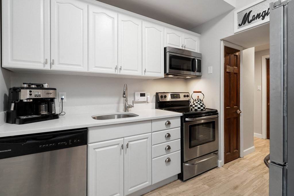 40 Saint Botolph St - Photo 1