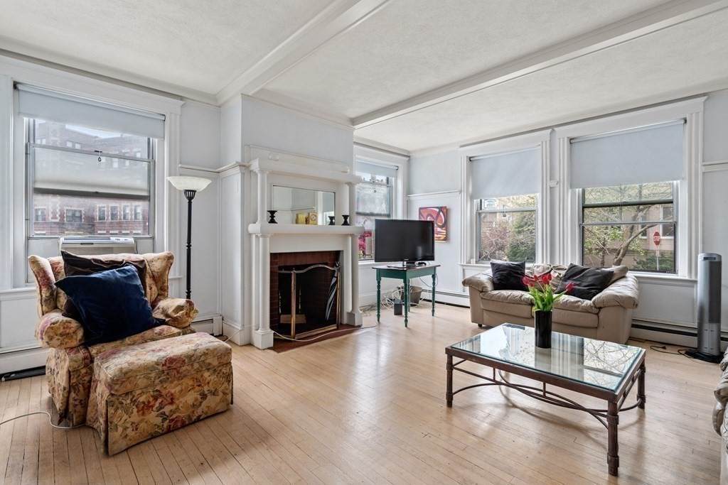 83 Ivy St - Photo 1