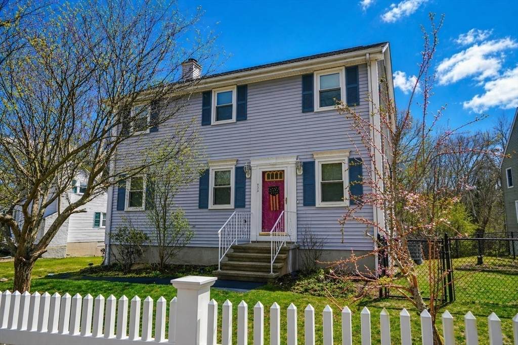 93 A Lexington St - Photo 1