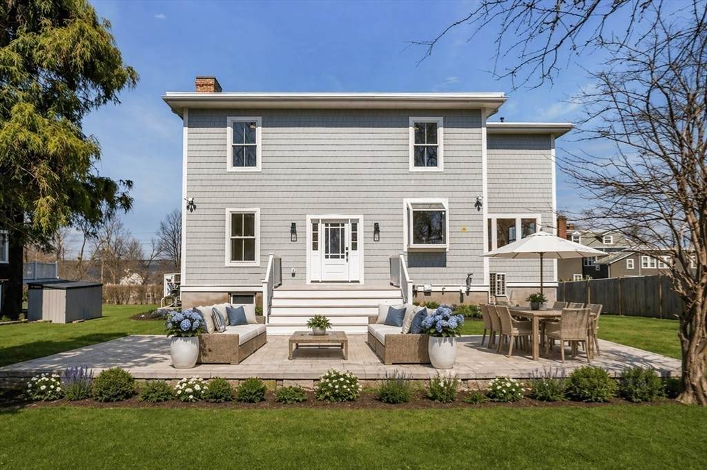 5 Cottage St - Photo 1