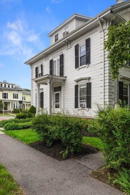 35 Locust St - Photo 1