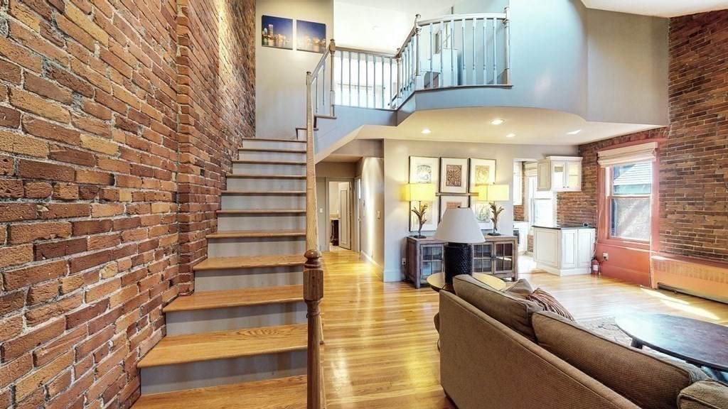15 Gloucester - Photo 1