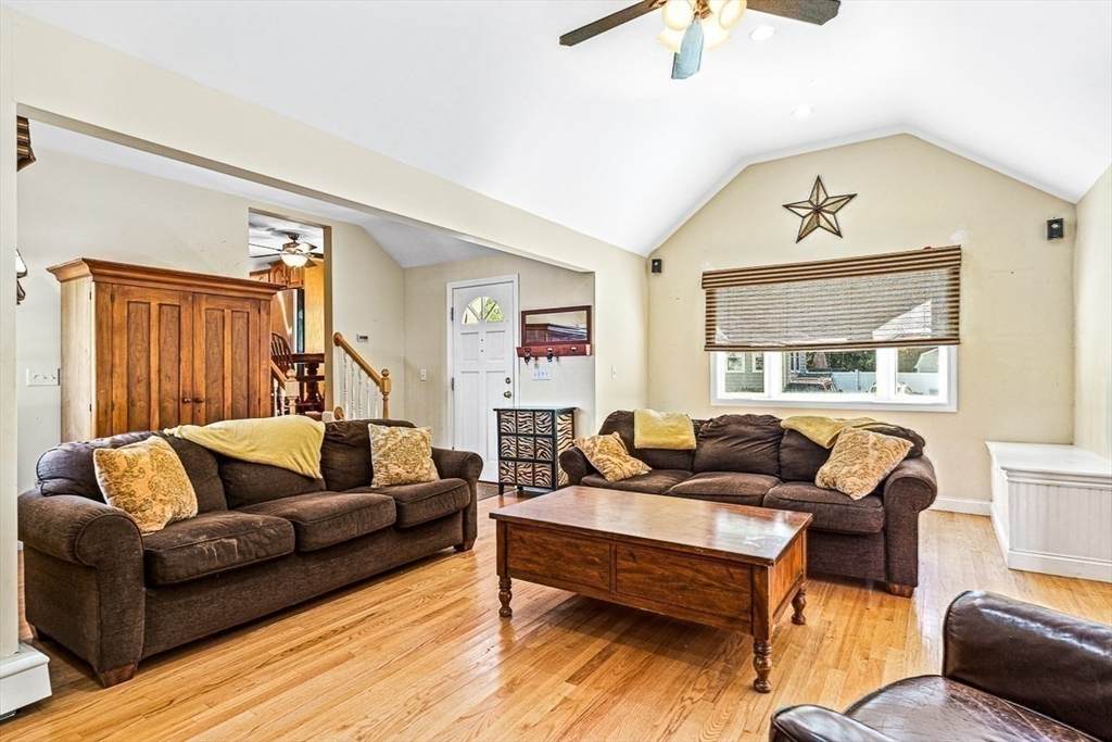 11 Gerard St - Photo 1