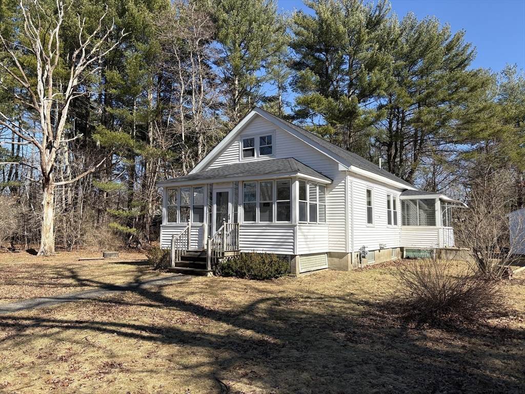 52 Carpenter St - Photo 1