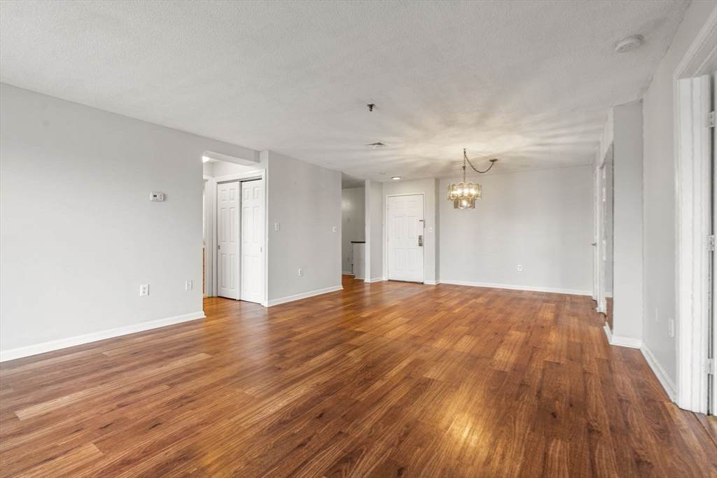https://bt-photos.global.ssl.fastly.net/mlspin/orig_boomver_13_73458026_2.jpg