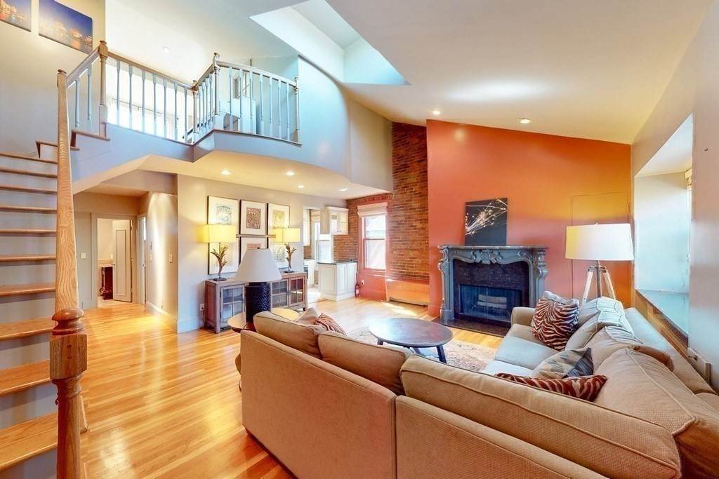 15 Gloucester - Photo 1