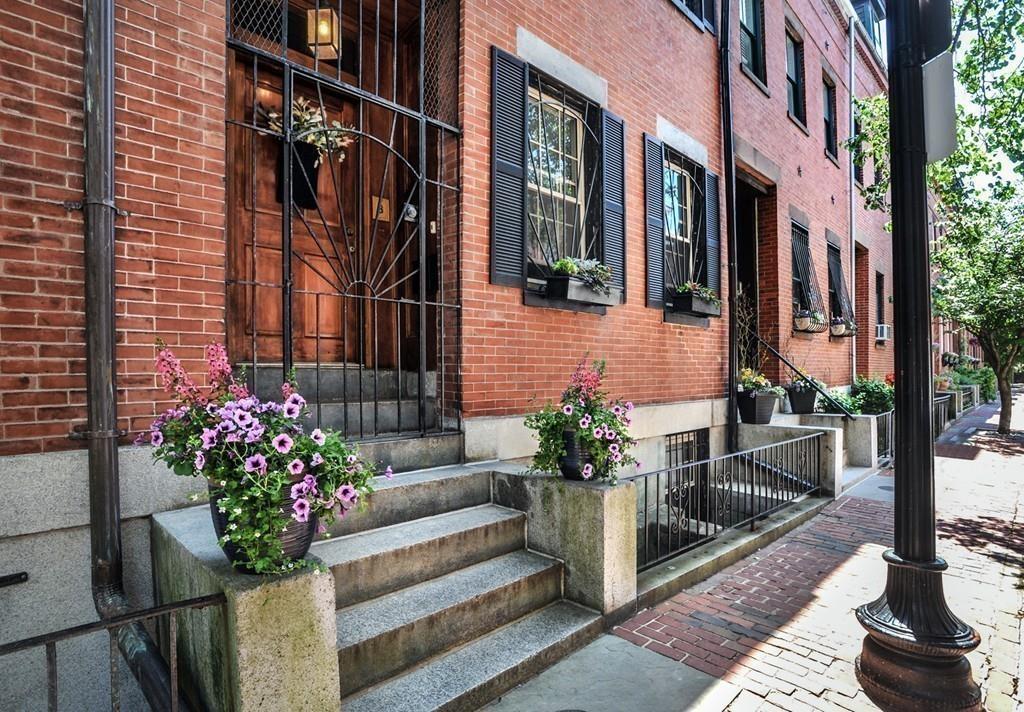 3 Bond St - Photo 1