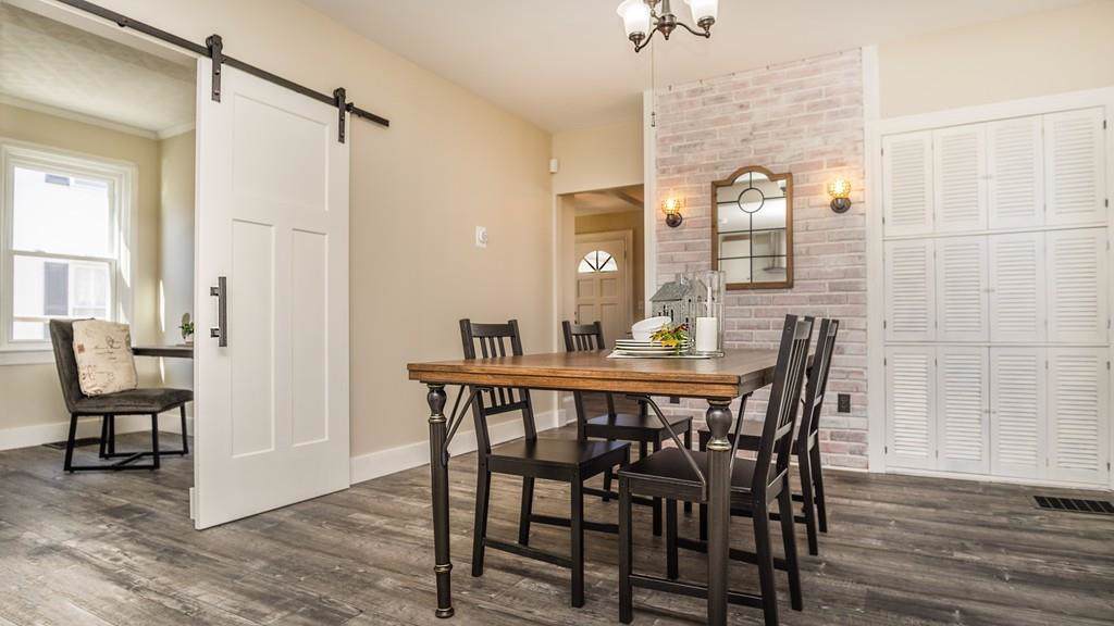 42 Bay St - Photo 1