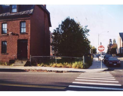 190 Lyman Street - Photo 1