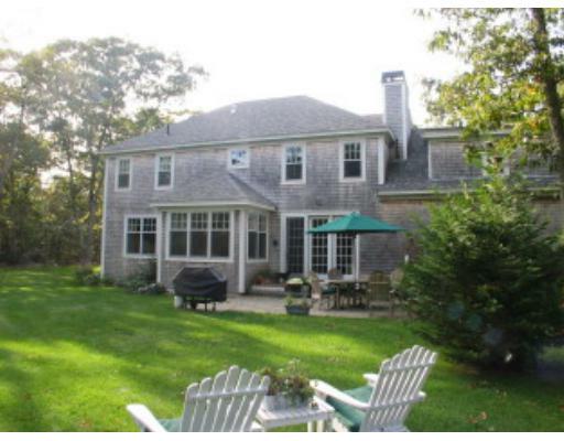 666 Old County Rd, - Photo 1