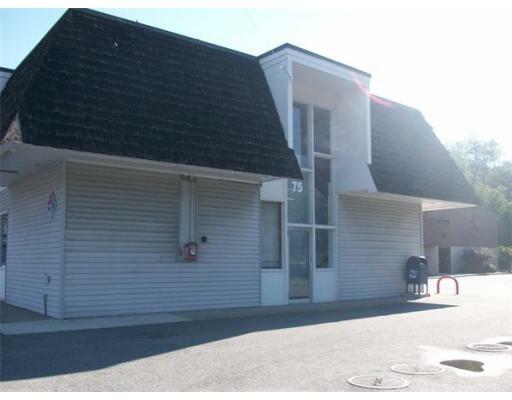 75 Great Rd - Photo 1