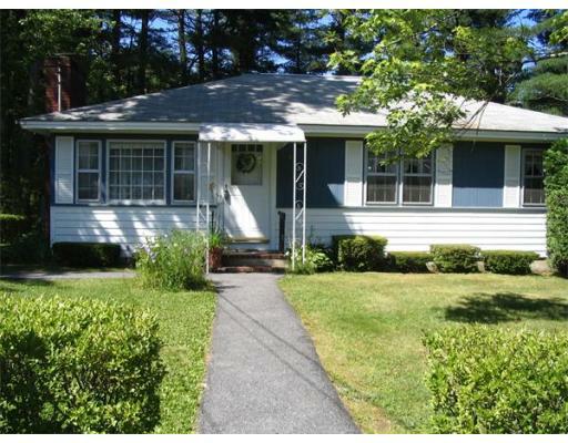 4 Victor Dr, Ayer, MA 01432 (MLS #71399321) :: Exit Realty
