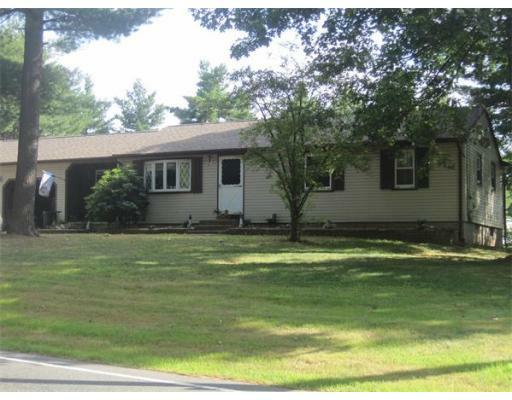 412 Southampton Rd., Holyoke, MA 01040 (MLS #71406381) :: Exit Realty