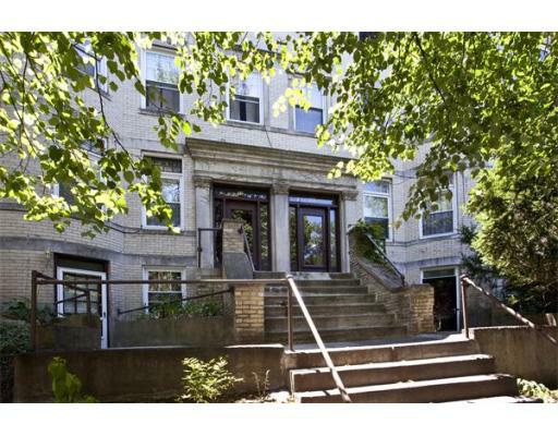 35 University Rd #3, Brookline, MA 02445 (MLS #71409445) :: Exit Realty