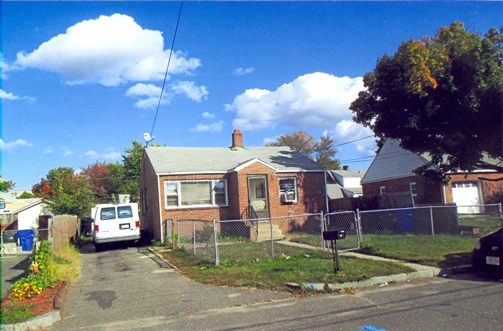 35 Elmore Avenue - Photo 1