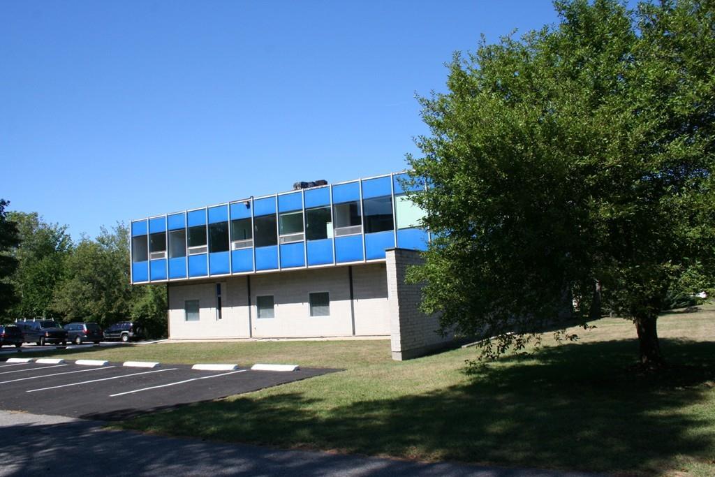 150 Bank Street - Photo 1