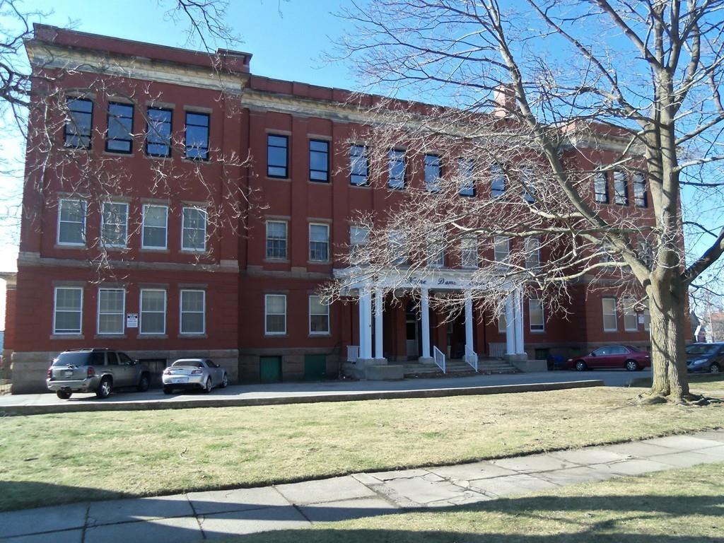 34 Saint Joseph Street - Photo 1