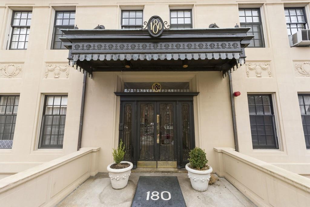 180 Commonwealth Ave #16, Boston, MA 02116 (MLS #72137262) :: Charlesgate Realty Group