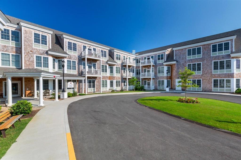 100 Alden St - Photo 1