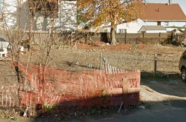 29 Spruce St - Photo 1