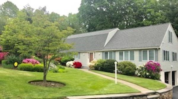 19 Amberwood Drive - Photo 1