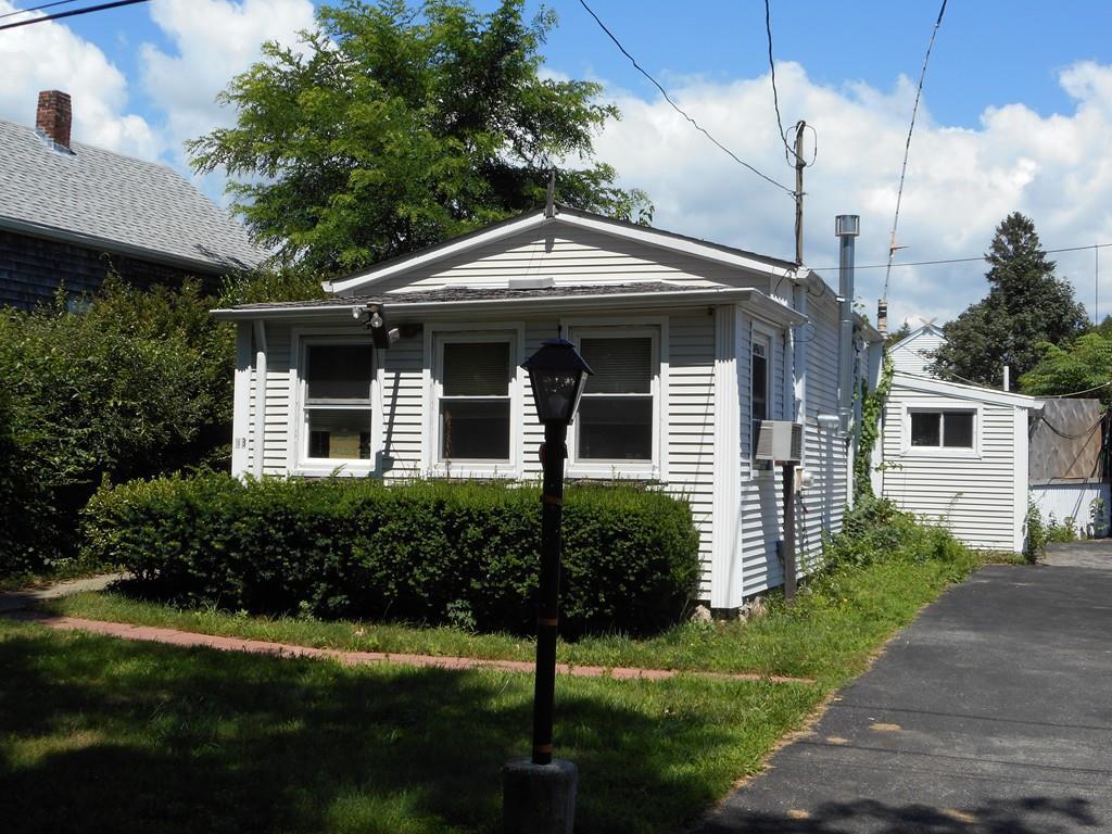 53 Yale St - Photo 1