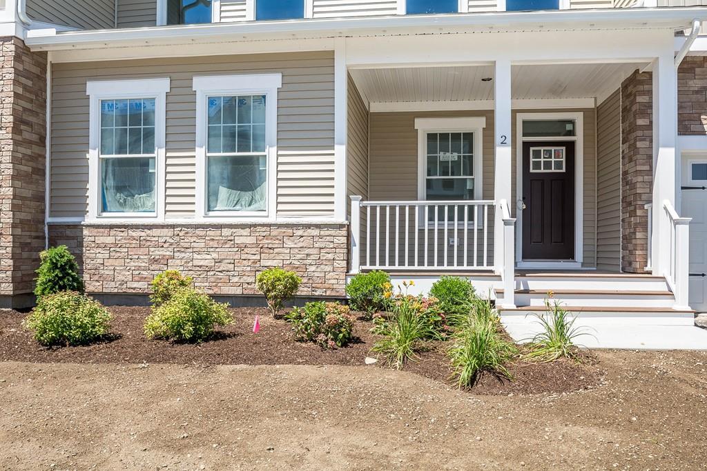 100 Baldwin Avenue - Photo 0