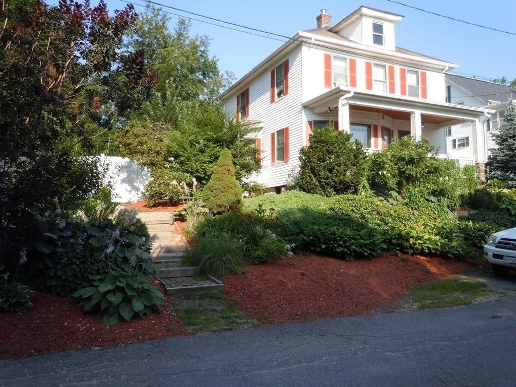 100 Elizabeth Street - Photo 1
