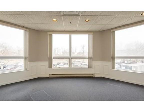 152 Lynnway - Photo 1