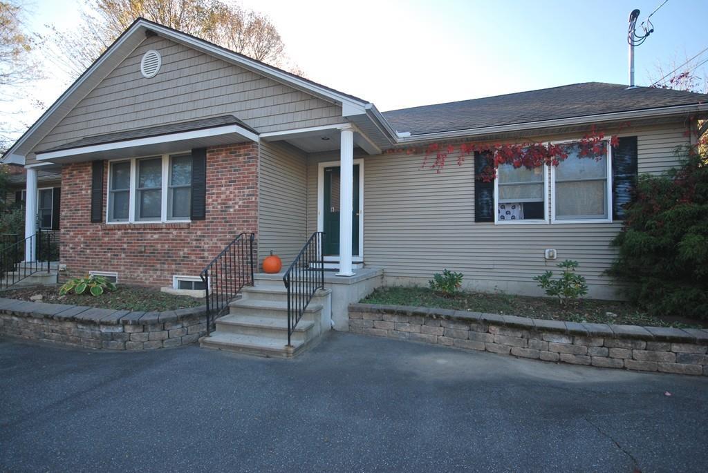 27 West Farms Rd - Photo 1