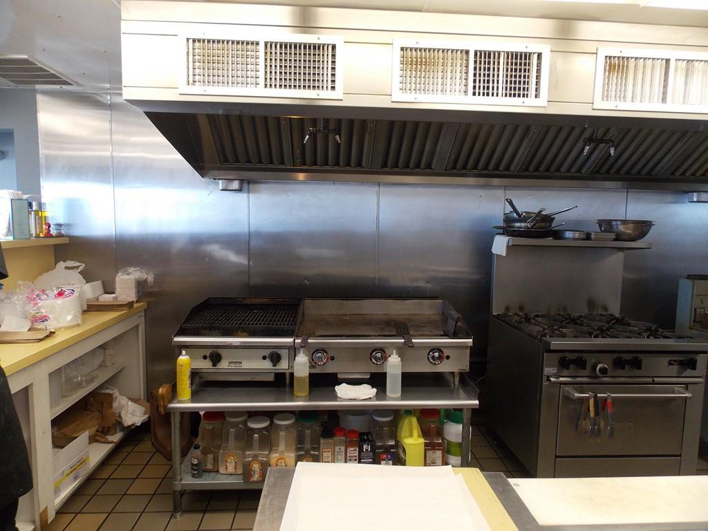 100 Confidential St - Photo 1