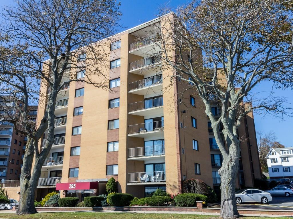 295 Lynn Shore Dr - Photo 1