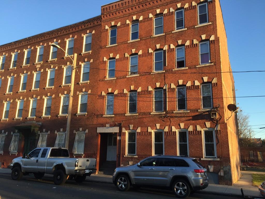 640 S East St - Photo 1