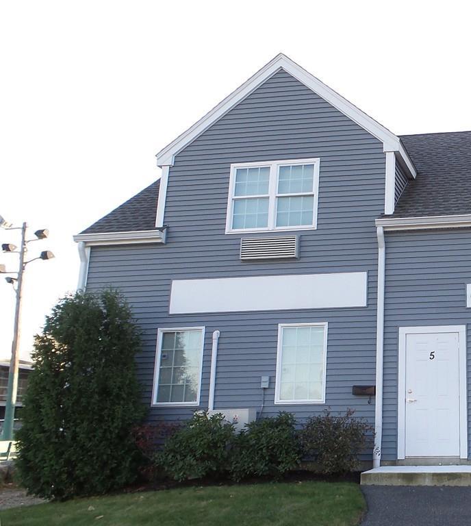32 Papile Lane - Unit 5 - Photo 1