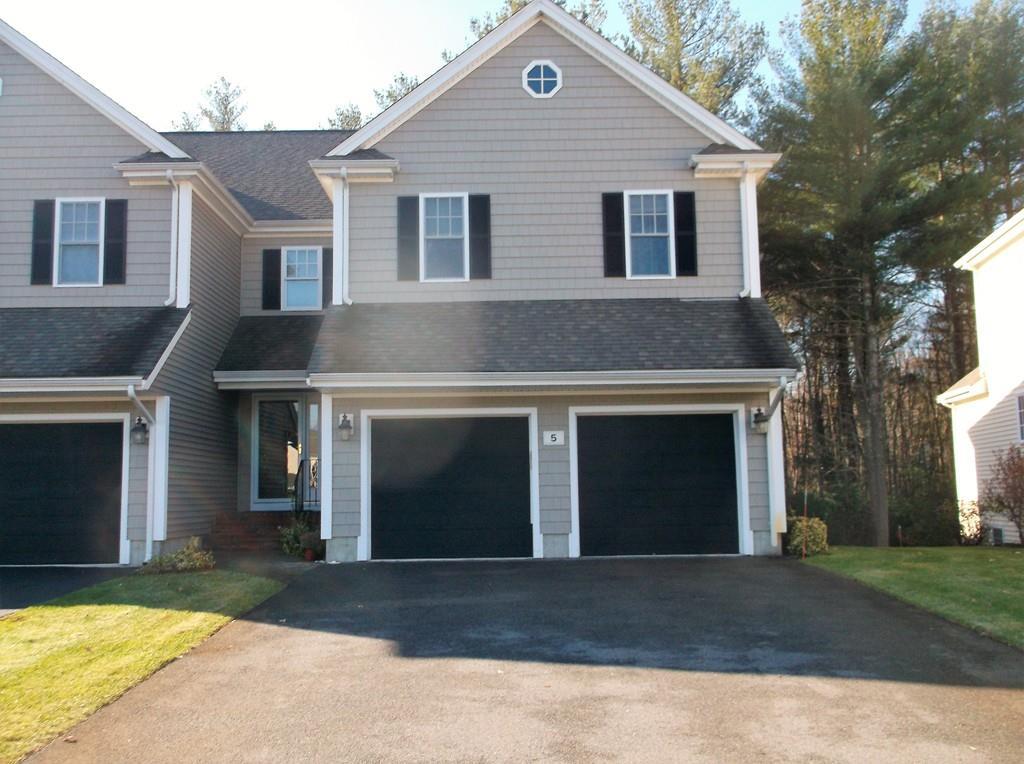5 Stagecoach Lane - Photo 1