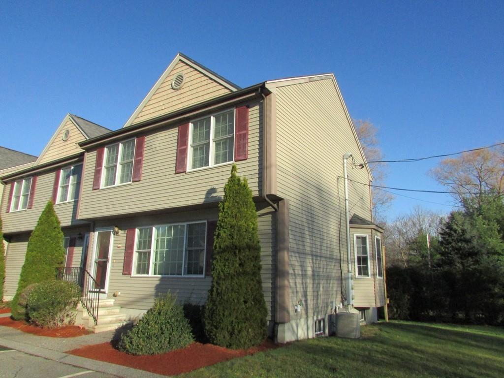 10 Fuller Ave - Photo 1