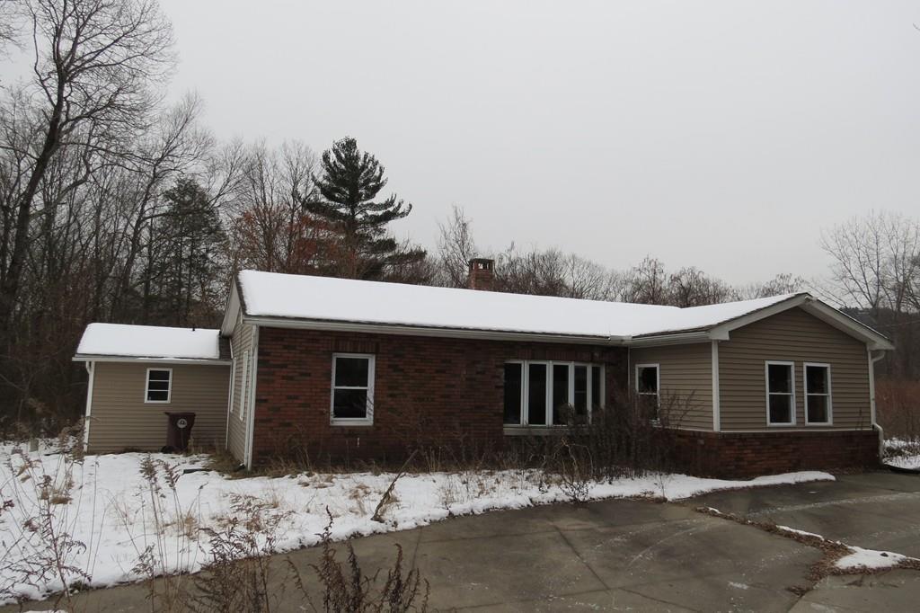 1098R Western Ave - Photo 1