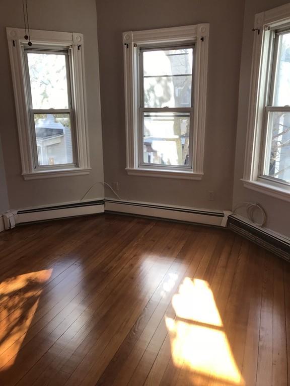 45 Middle St - Photo 1