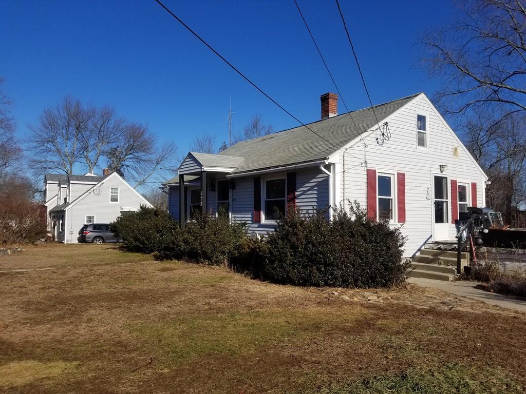 328 Blackstone - Photo 1
