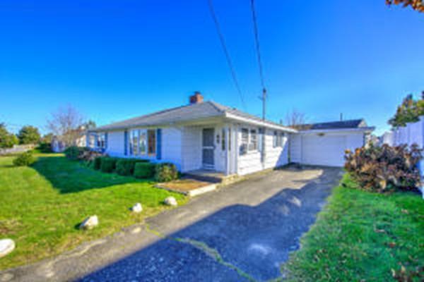 11 Short Beach Road - Photo 1